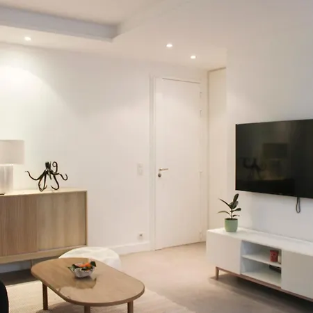 Apartment Pretty Cocoon Near Beaugrenelle Paris